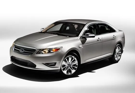 2010 Ford Taurus SEL Sedan 2010 Ford Taurus SEL Sedan