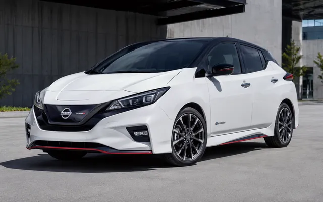 Nissan LEAF NISMO 2026: спортивні налаштування без приросту потужності