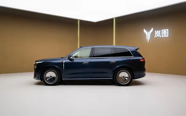 VOYAH Taishan — flagship hybrid SUV from VOYAH: launch & key features VOYAH Taishan — flagship hybrid SUV from VOYAH: launch & key features