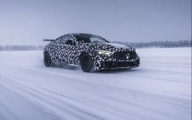 Mercedes-Benz Mythos — coupé AMG ultra-lussuoso per collezionisti Mercedes-Benz Mythos — coupé AMG ultra-lussuoso per collezionisti