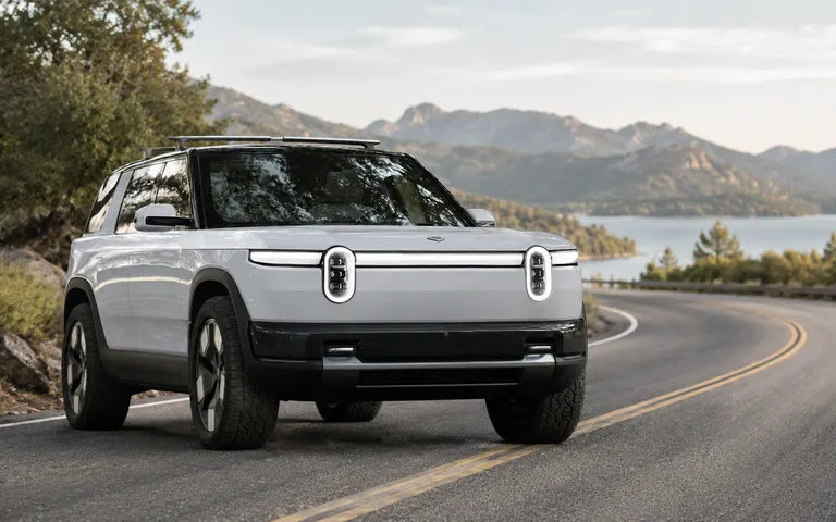 Rivian R2가 출시됐다: 새 전기 SUV는 무엇을 제공하나